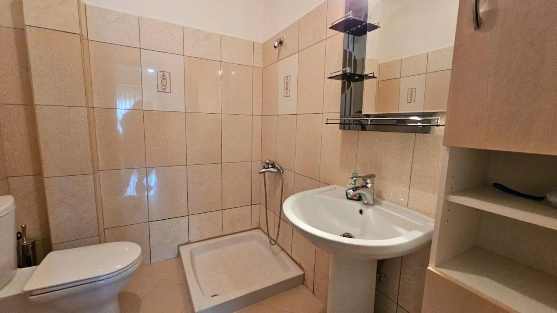 Albania Dream Holidays Accommodation Sarandë 0*,